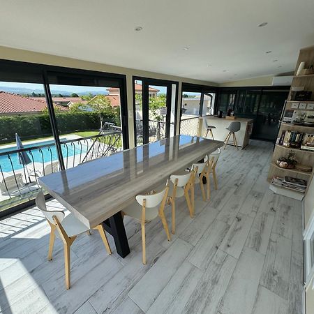 Chambre Dans Logement Partage Chez L Habitant Avec Piscine De 1 A 3 Chambres Grieges Exterior foto