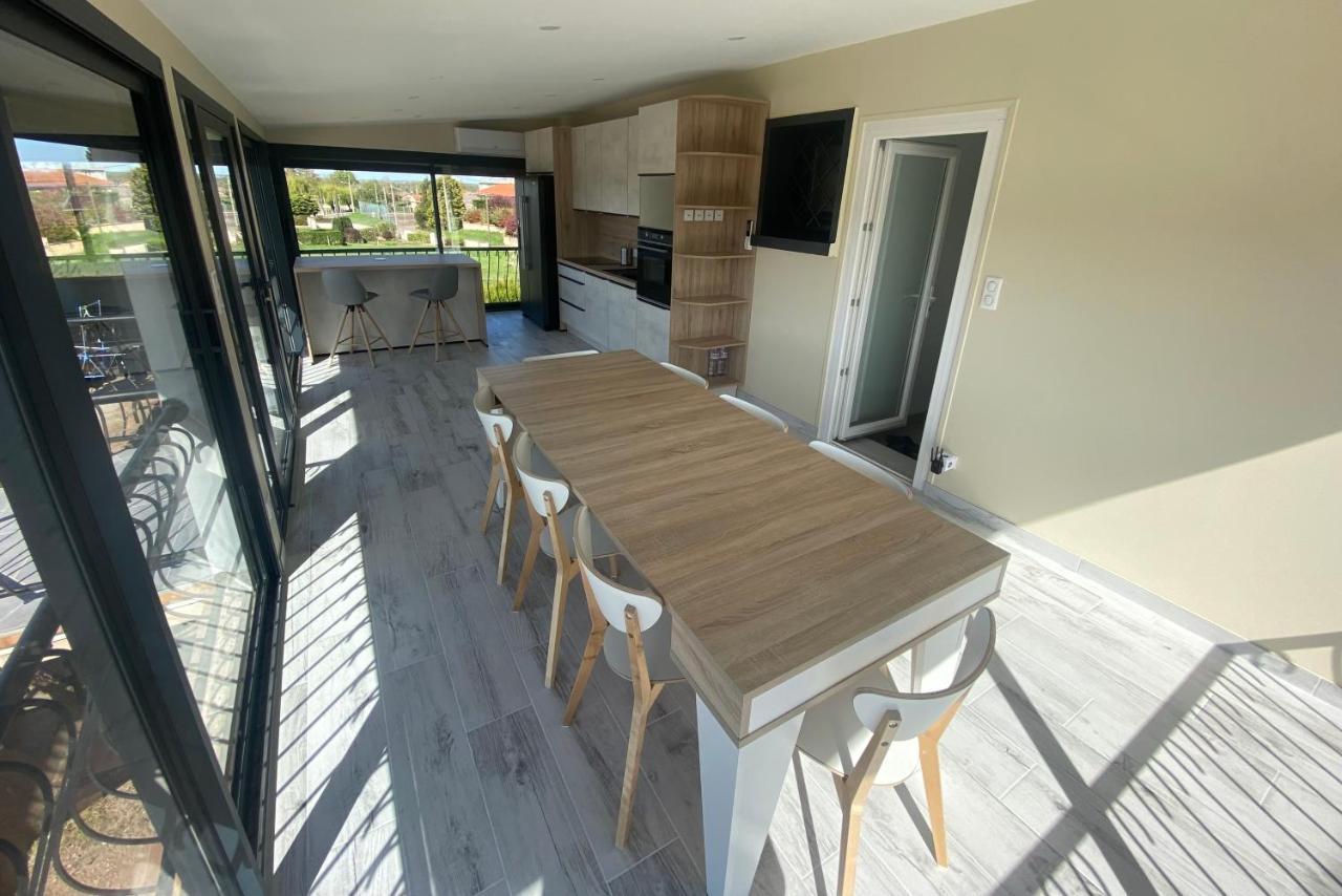 Chambre Dans Logement Partage Chez L Habitant Avec Piscine De 1 A 3 Chambres Grieges Exterior foto