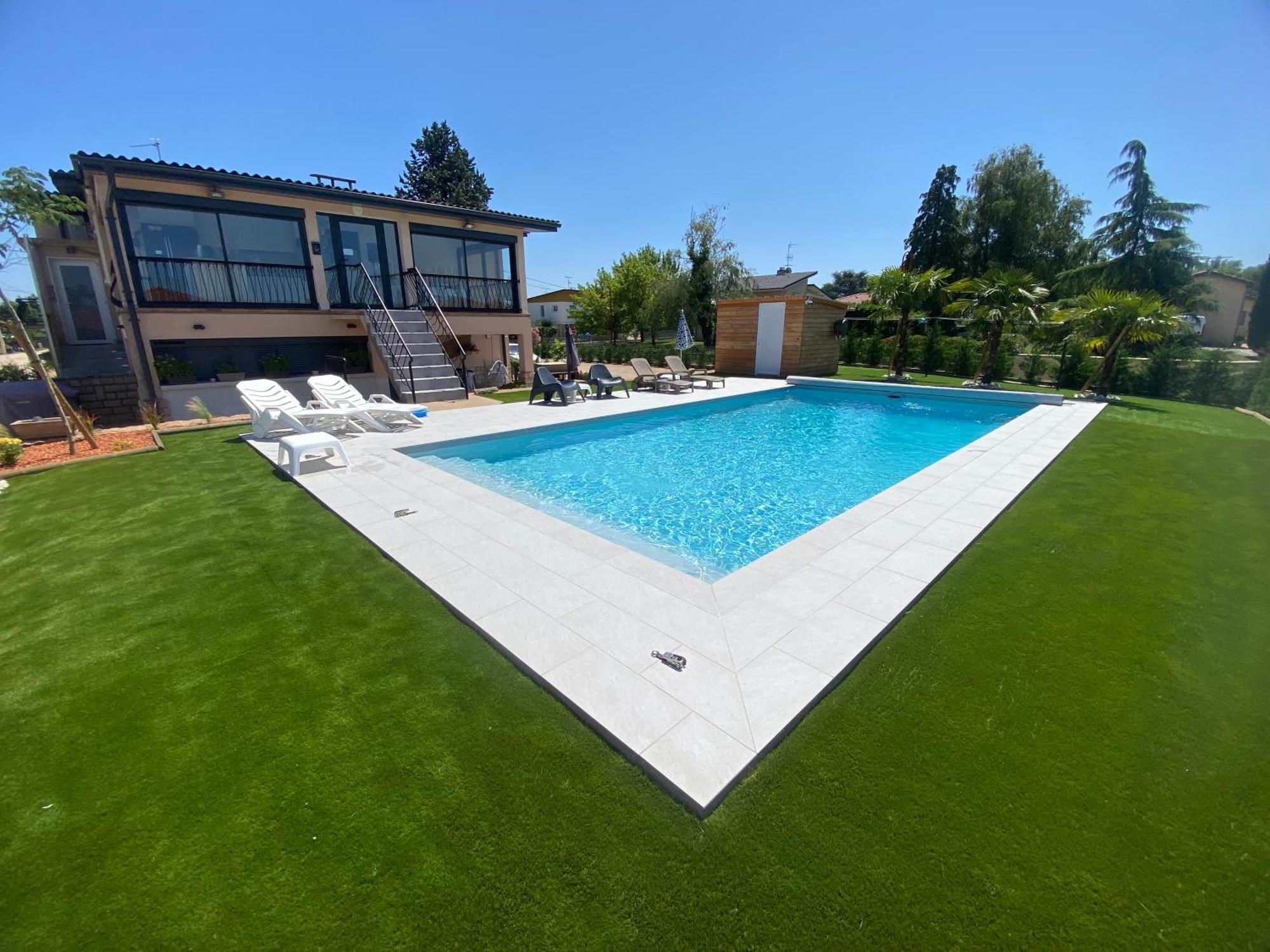 Chambre Dans Logement Partage Chez L Habitant Avec Piscine De 1 A 3 Chambres Grieges Exterior foto