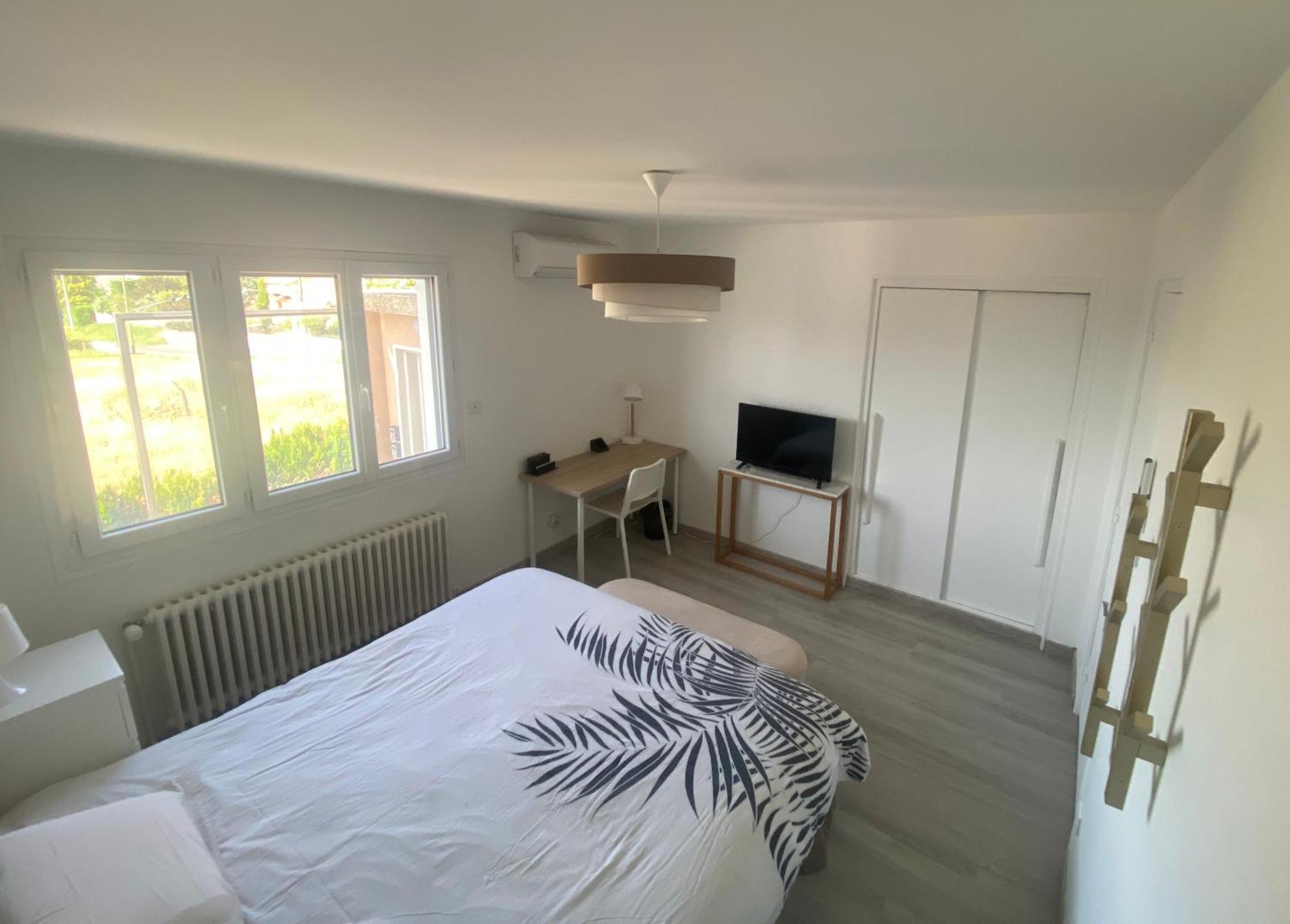 Chambre Dans Logement Partage Chez L Habitant Avec Piscine De 1 A 3 Chambres Grieges Zimmer foto